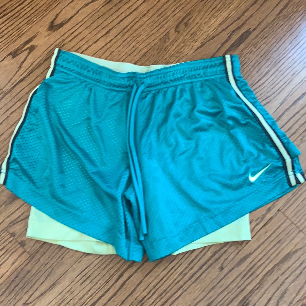 Women's Nike 2-in-1 Running Shorts - Picture 8 of 8